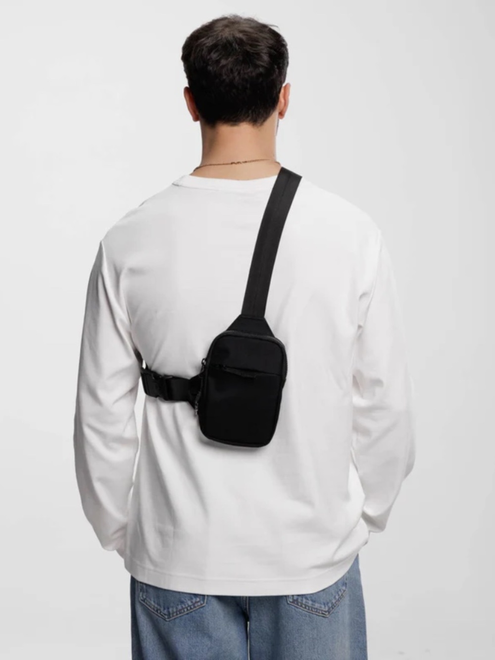 Concept Global Travel Sling Bag 2.0, Black, NWT. Size mini. - Picture 7 of 10